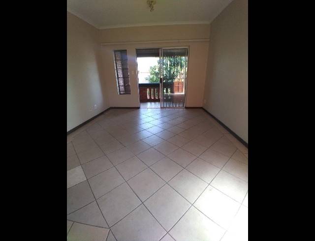 2 BEDROOM APARTMENT FOR SALE IN MOOIKLOOF RIDGE ESTATE